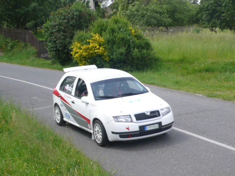 Veteránské rojení Lobeč – Škoda Fabia A5 (1)