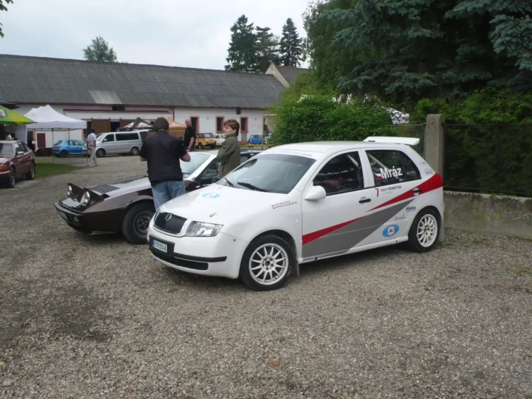 Veteránské rojení Lobeč – Škoda Fabia A5 (5)
